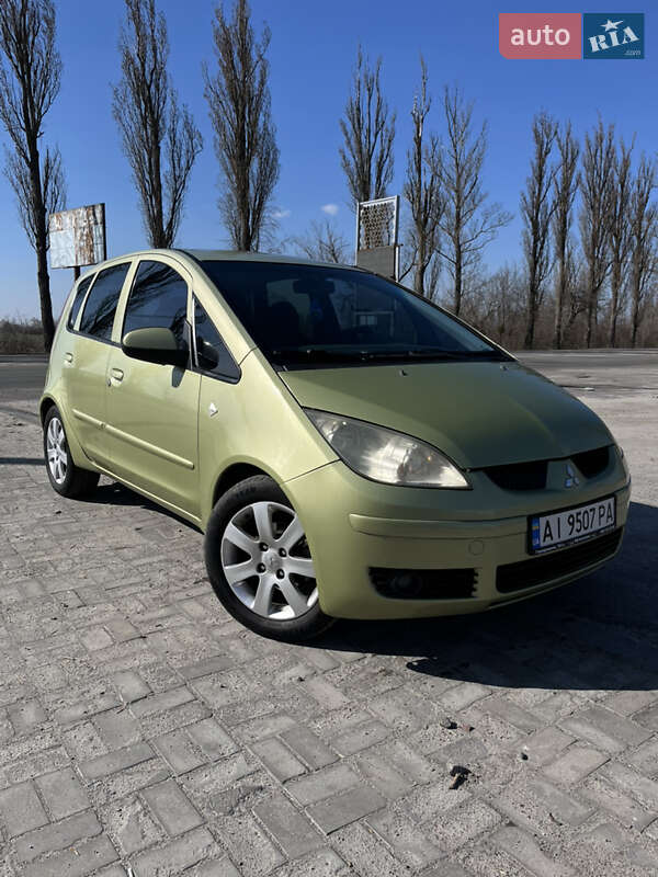 Mitsubishi Colt (2005)