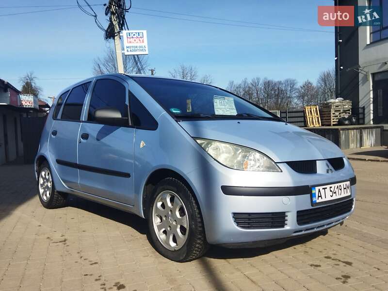 Mitsubishi Colt (2004)
