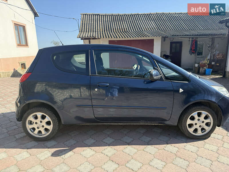 Mitsubishi Colt (2005)