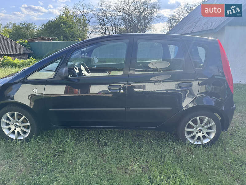 Mitsubishi Colt (2008)