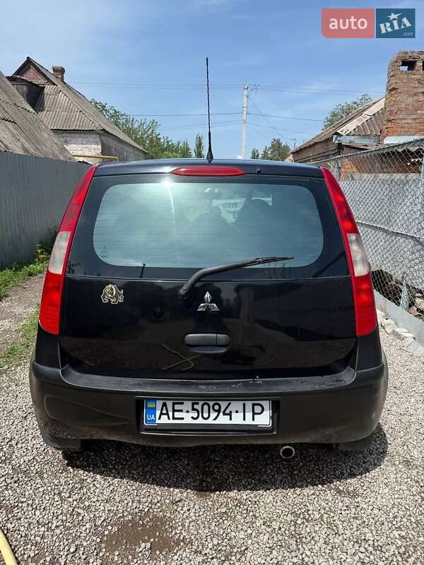 Mitsubishi Colt (2008)