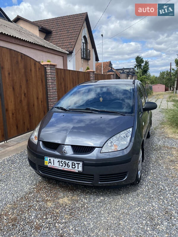 Mitsubishi Colt (2008)
