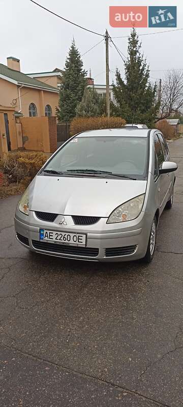 Mitsubishi Colt (2006)