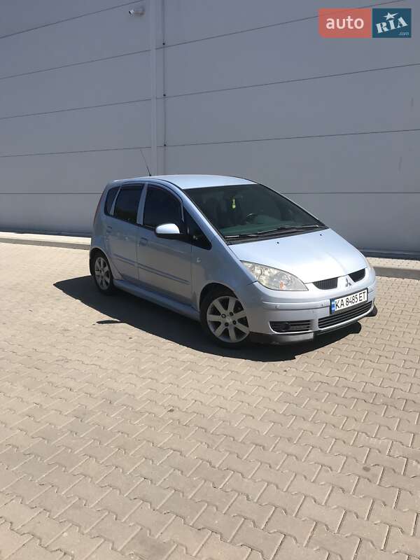 Mitsubishi Colt (2005)
