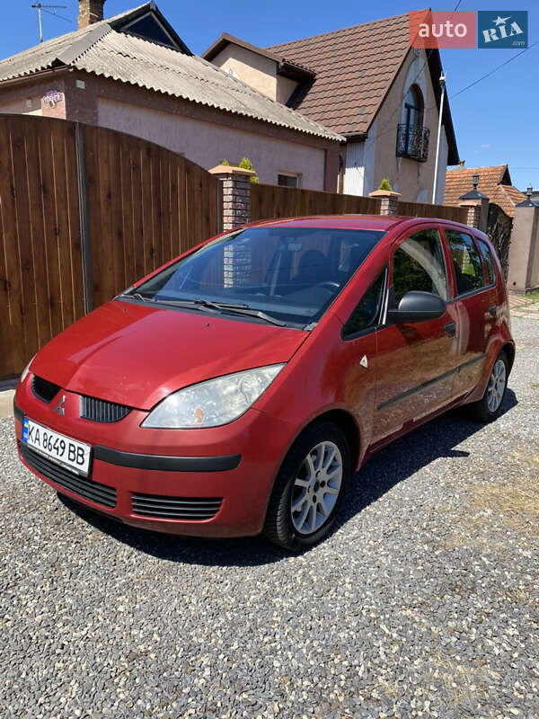 Mitsubishi Colt (2008)
