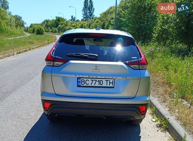 Mitsubishi Eclipse cross (2022)