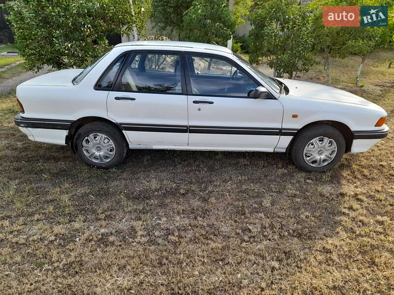 Mitsubishi Galant (1991)