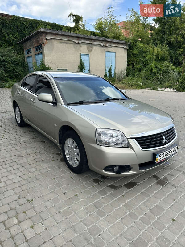 Mitsubishi Galant (2008)