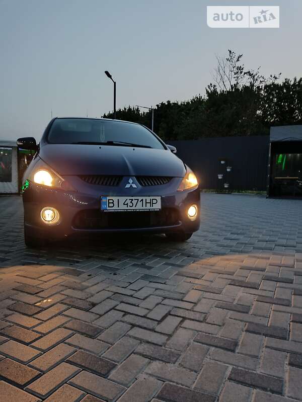 Mitsubishi Grandis (2005)