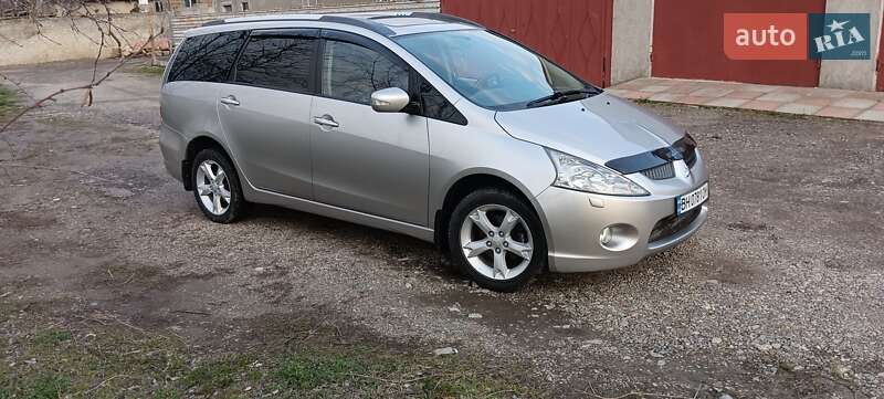 Mitsubishi Grandis (2008)