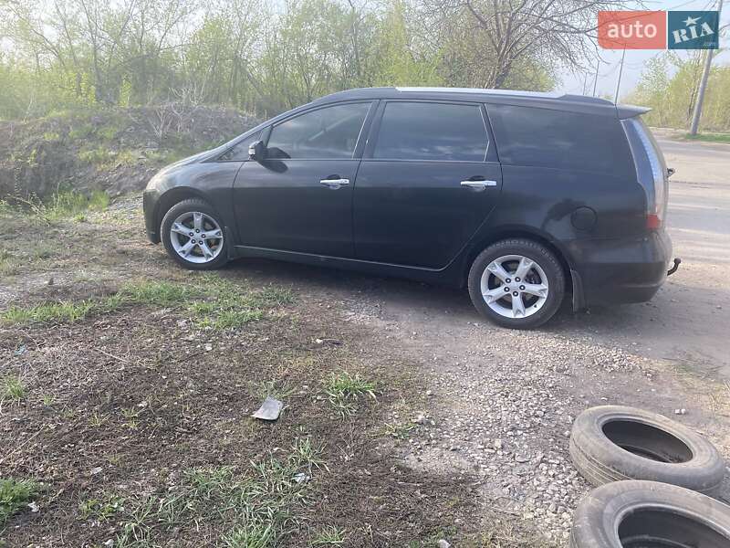 Mitsubishi Grandis (2007)