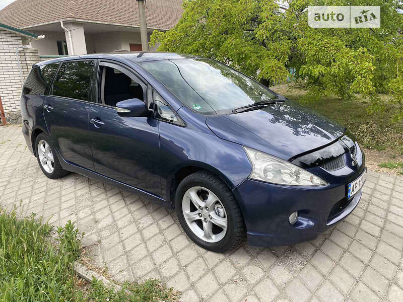 Mitsubishi Grandis (2005)
