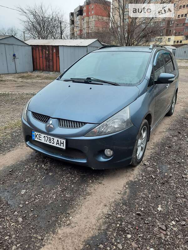 Mitsubishi Grandis (2006)