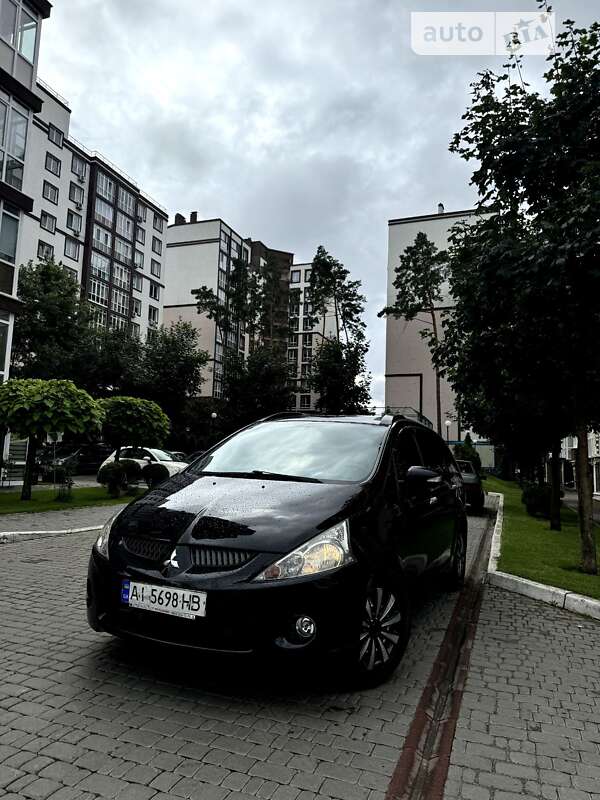 Mitsubishi Grandis (2008)