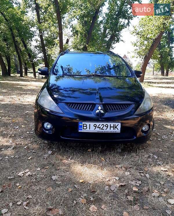 Mitsubishi Grandis (2005)