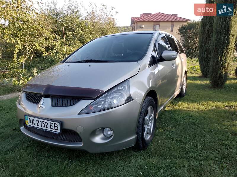 Mitsubishi Grandis (2007)