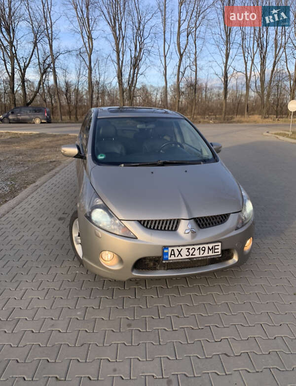 Mitsubishi Grandis (2006)