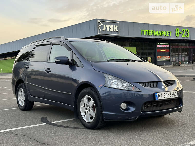Mitsubishi Grandis (2005)