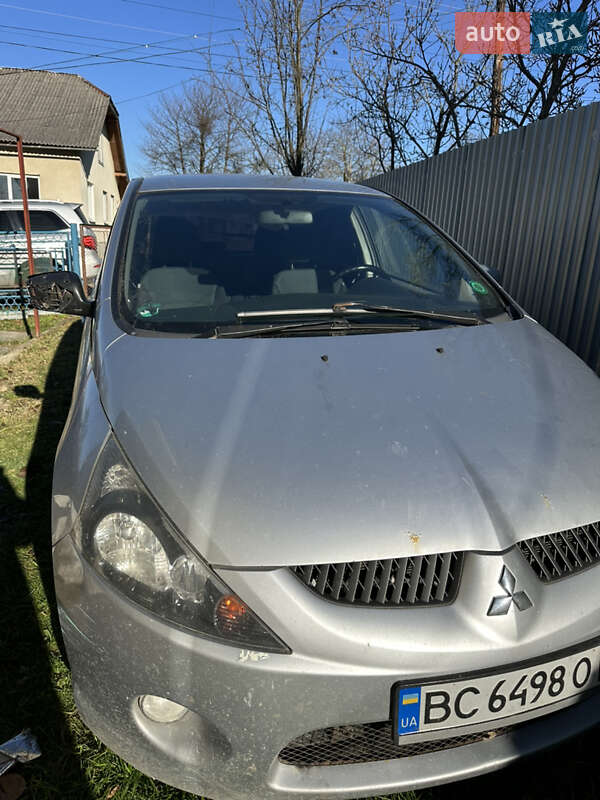 Mitsubishi Grandis (2006)