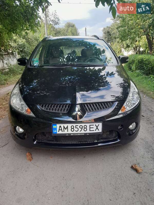 Mitsubishi Grandis (2008)