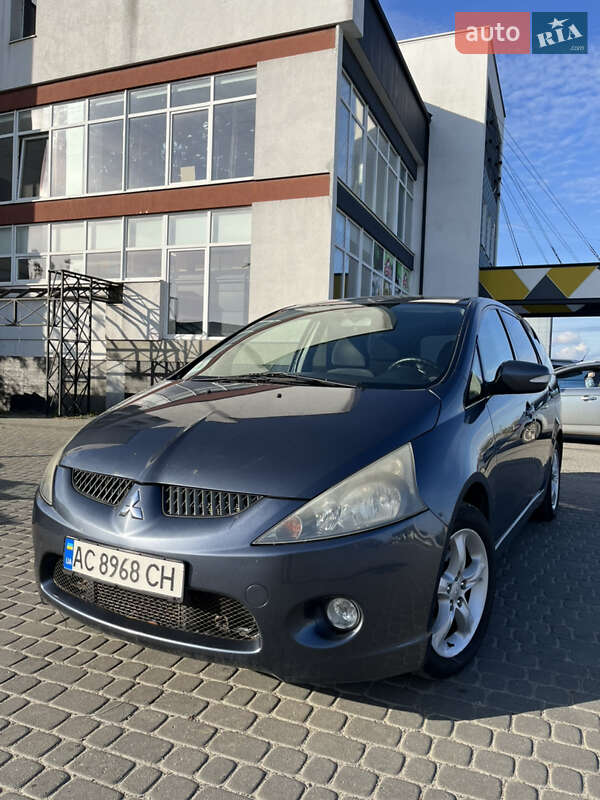 Mitsubishi Grandis (2006)