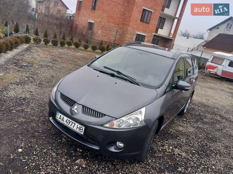 Mitsubishi Grandis (2008)