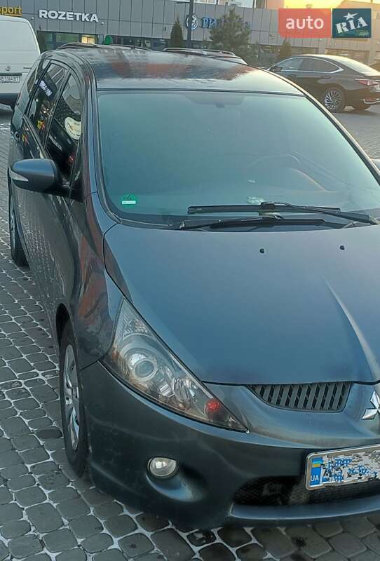 Mitsubishi Grandis (2006)
