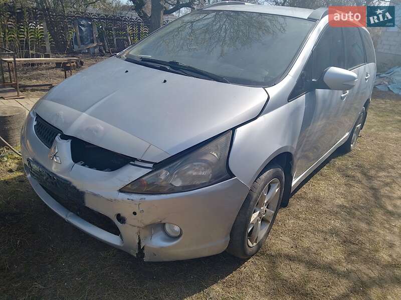 Mitsubishi Grandis (2007)