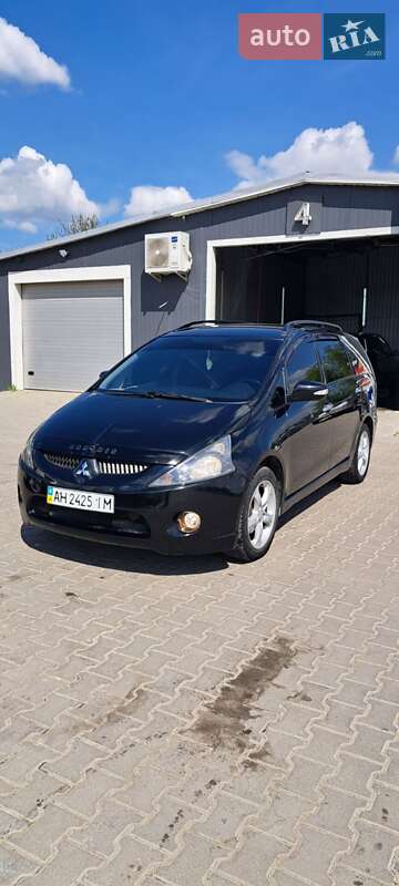 Mitsubishi Grandis (2006)