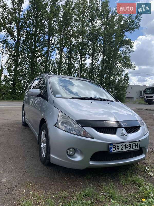 Mitsubishi Grandis (2008)