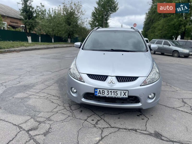 Mitsubishi Grandis (2008)