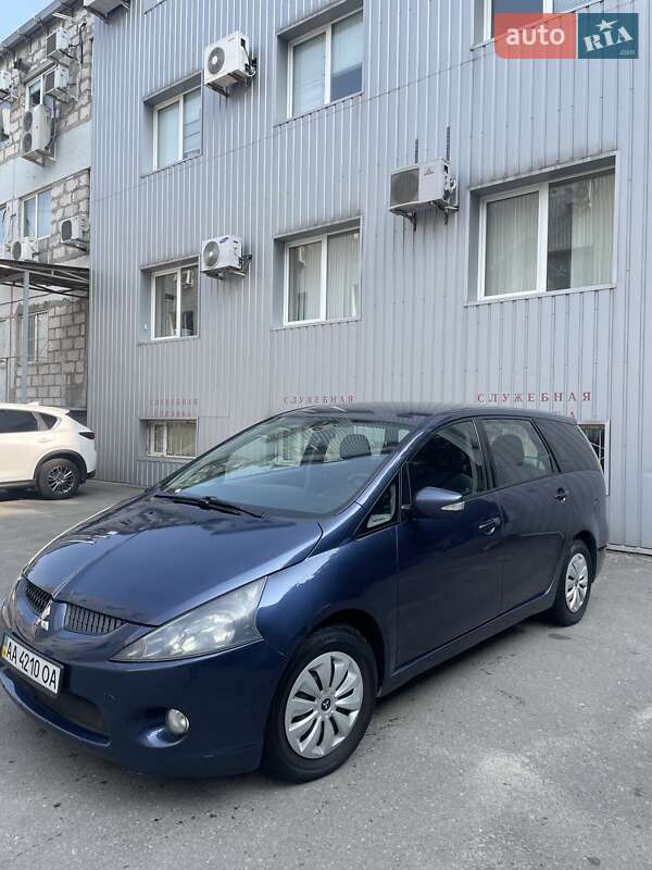 Mitsubishi Grandis (2006)