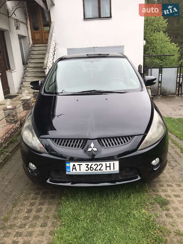 Mitsubishi Grandis (2005)