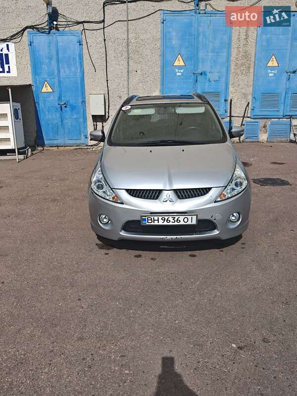 Mitsubishi Grandis (2007)