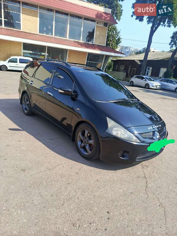 Mitsubishi Grandis (2006)
