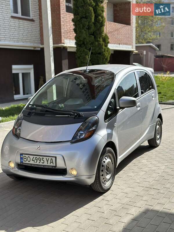Mitsubishi I-miev (2011)
