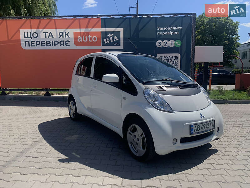 Mitsubishi I-miev (2015)
