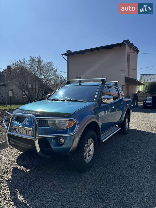 Mitsubishi L 200 (2008)