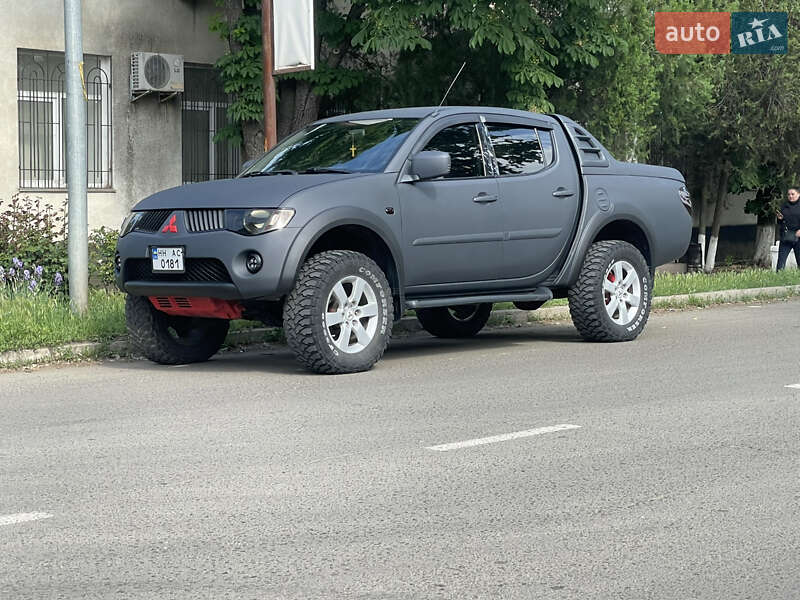 Mitsubishi L 200 (2008)