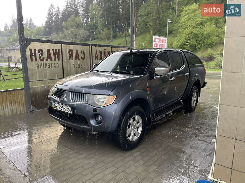 Mitsubishi L 200 (2008)