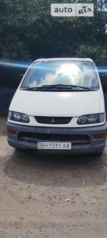 Mitsubishi L 400 (1998)