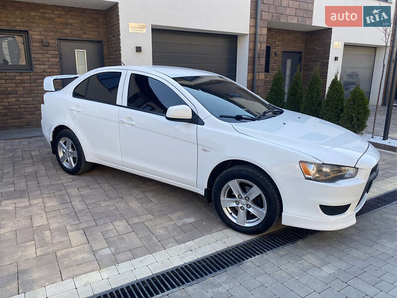 Mitsubishi Lancer (2010)