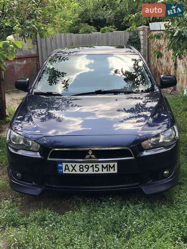 Mitsubishi Lancer (2012)