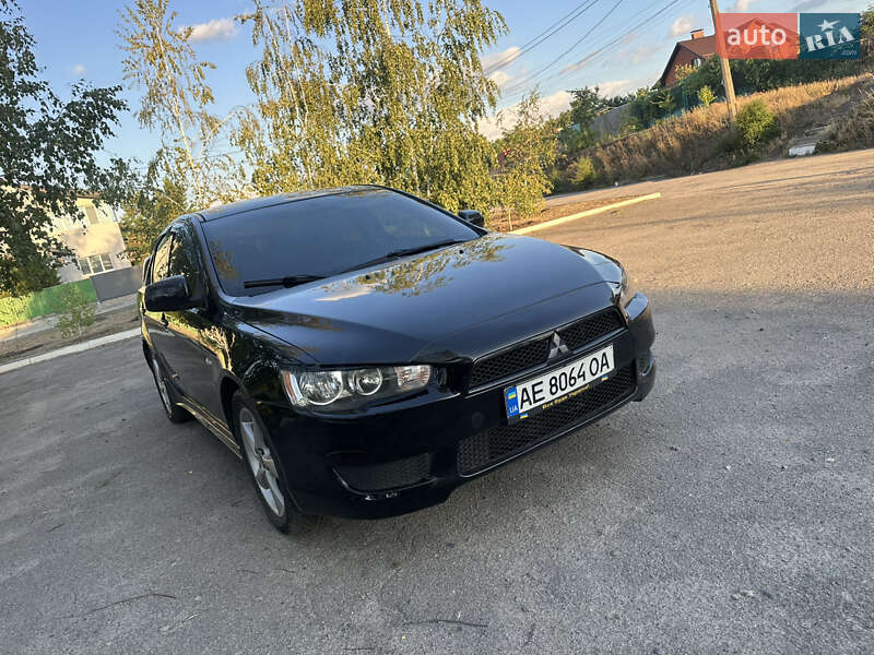 Mitsubishi Lancer (2012)