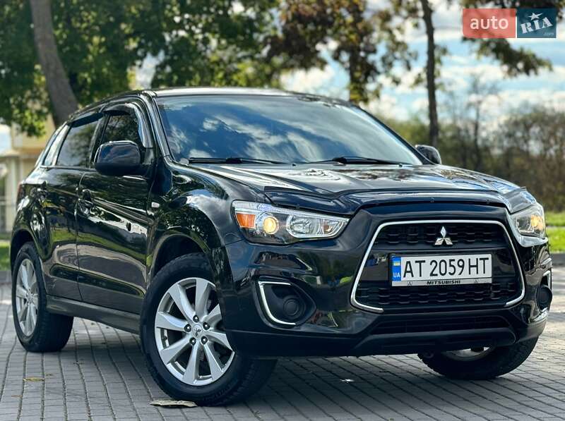 Mitsubishi Outlander sport (2015)