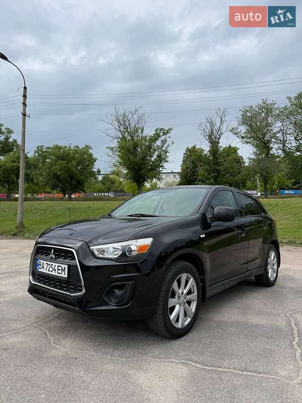 Mitsubishi Outlander sport (2013)