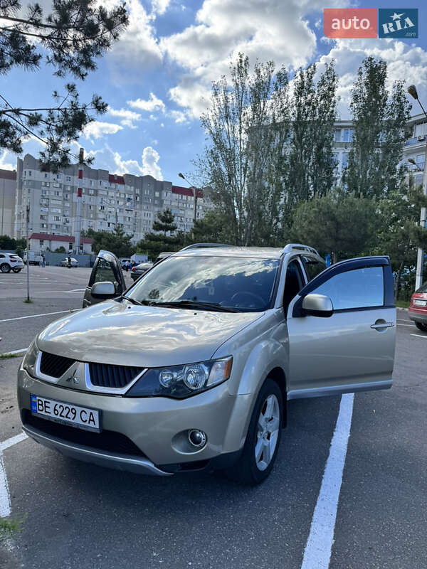 Mitsubishi Outlander xl (2008)