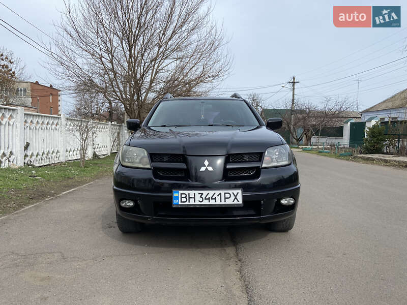 Mitsubishi Outlander (2003)