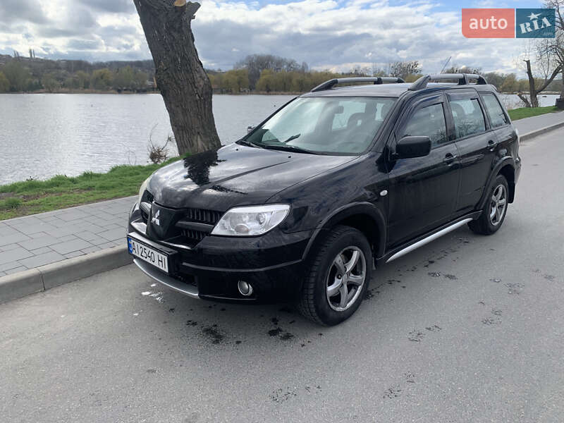 Mitsubishi Outlander (2009)