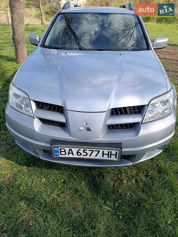 Mitsubishi Outlander (2009)